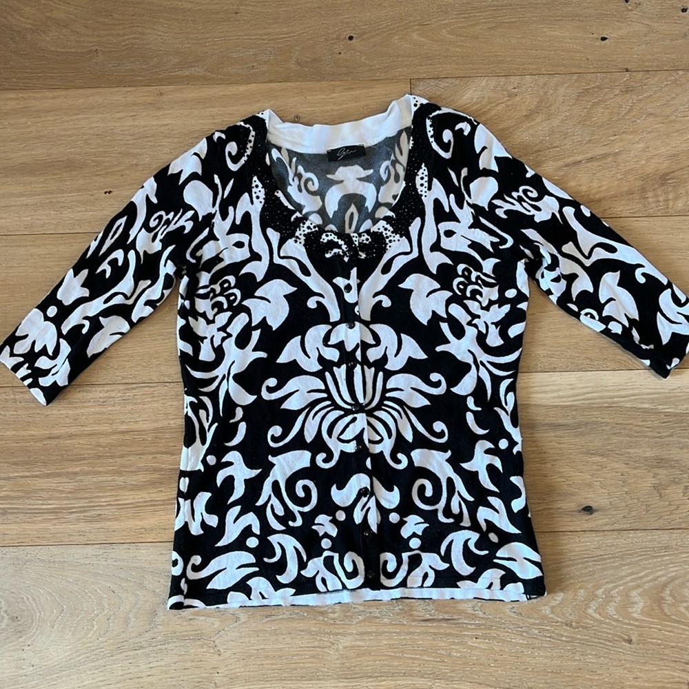 Cardigan 3/4 sleeve size large